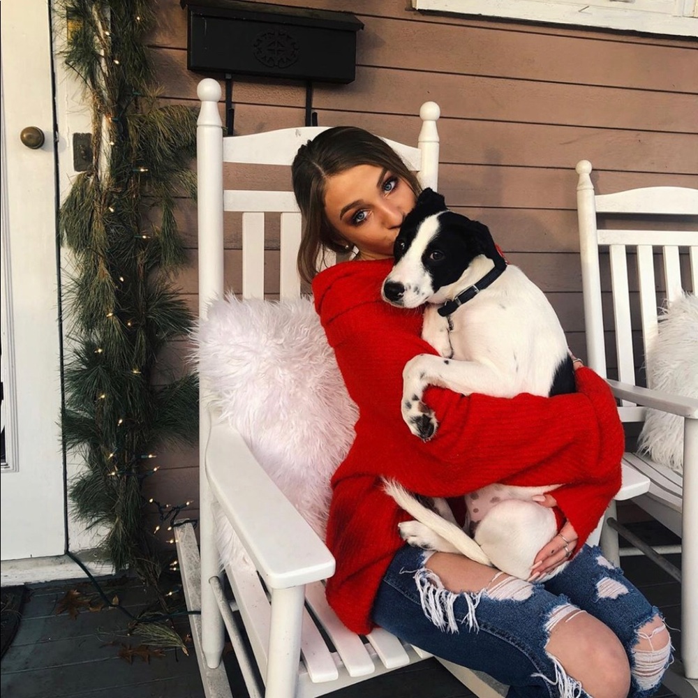 Meet your Posher, Chloe